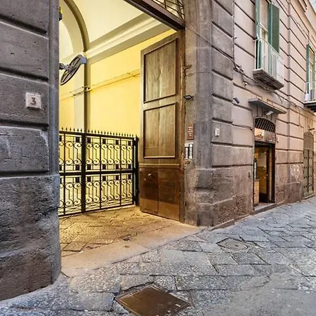 La Casa Del Sarto * نابولي