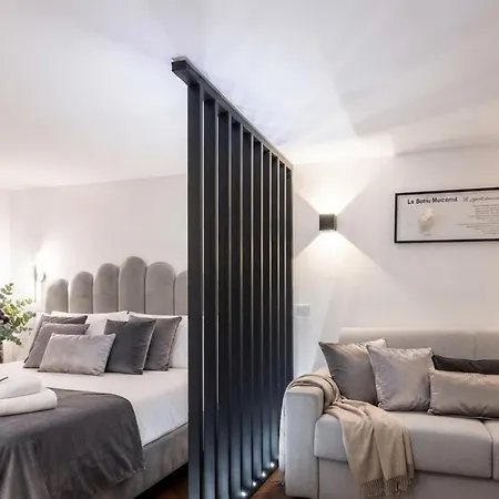 La Casa Del Sarto * Napoli